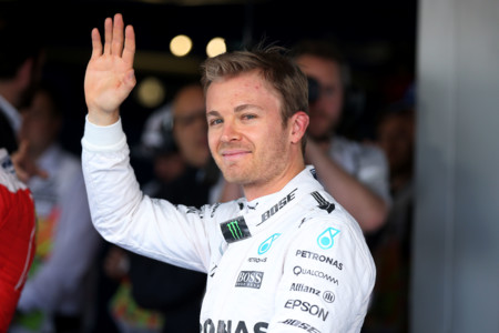 Nico Rosberg gana en Rusia y Fernando Alonso sorprende en los puntos