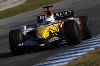 Fernando Alonso se come a todos en su debut en Jerez