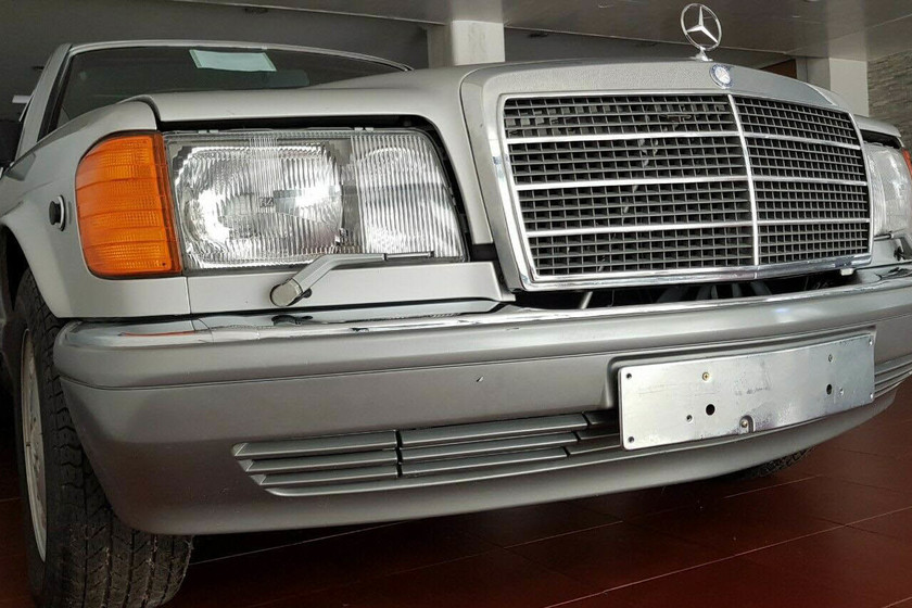 ¡Chollo del día! Este Mercedes 560 SEL de 1986 nuevo a estrenar está en venta por 150.000 euros - Motorpasión