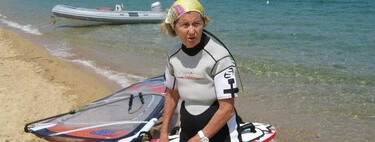 La dieta de la mujer de 98 años que practica windsurf y no come nada hasta las 11:00h: “Me bebo todas las mañanas medio litro de agua con suplemento de magnesio y potasio”