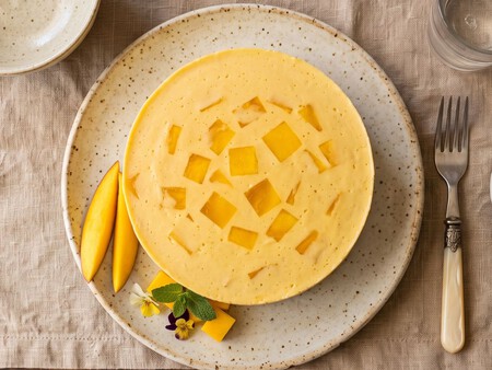 Cómo hacer una gelatina de mango con yogur sin azúcar: queda cremosita y con pocos ingredientes