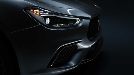 Maserati Ghibli Hybrid 10