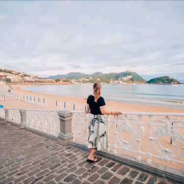 Probablemente, el paseo marítimo más elegante de España: una joya blanca en el Cantábrico con detalles de la Belle Époque 