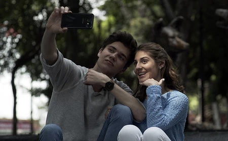 Los cuatro inventos que hacen que tomar una selfie sea más fácil