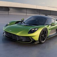 Aston Martin Valhalla: un supercar híbrido enchufable con 1079 CV capaz de moverse como un coche eléctrico