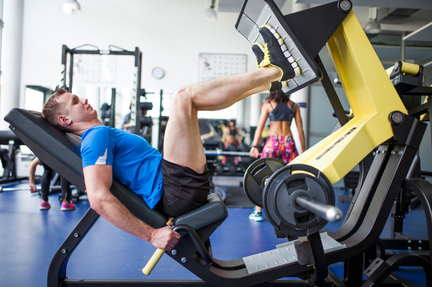 Maquinas gimnasio para adelgazar piernas