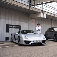 El Porsche 918 Spyder cumple 10 años: estas son las claves del único coche híbrido enchufable que ya cuesta cuatro veces más que cuando se estrenó