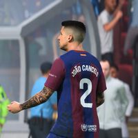 La mejor carta para la evolución Mejora de defensa única en EA Sports FC 24 (FIFA 24) 