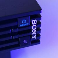 "Eu me pergunto quanto vale" - jogador guarda console PS2 especial em sua embalagem original como decoração por 25 anos 