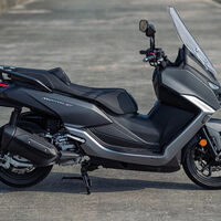 El Sym MAXSYM GT es un juguete muy cómodo de 34 CV, a tope de tecnología y 6.500 euros para ir como un rey