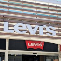 El Ciber Monday deja caer el precio de estos pantalones Levi's por menos de 27 euros para llevar a todas partes esta temporada 