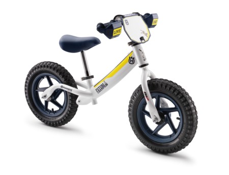 Bicicleta de entrenamiento para meter a los más pequeños la fiebre Husqvarna