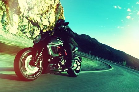 El anuncio de televisión de la Ducati Diavel y el cómo se hizo