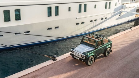 Overfinch Land Rover Defender Soft Top 5