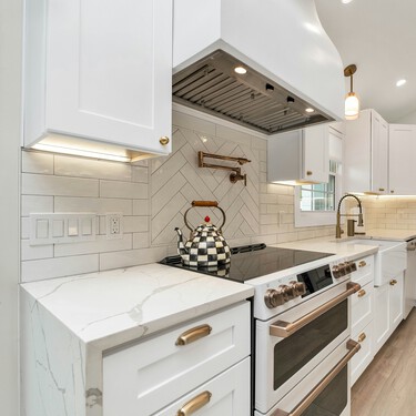 Los expertos se ponen de acuerdo: "Para reformar la cocina en 2026, las campanas decorativas están totalmente caducadas, mejor una campana integrada en un mueble"