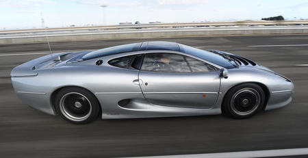 Jaguar XJ220