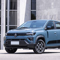 Así es el Renault Kwid 2026: nueva cara, mejores interiores y más seguridad para el auto más barato de México, por ahora sólo en versión eléctrica
