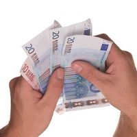 Las empresas estarán obligadas a publicar cuál es el salario medio de sus trabajadores y llevar a cabo planes de igualdad