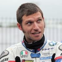 ¡A 436 km/h y en una moto de 830 CV! Guy Martin vuelve a batir otro récord de velocidad