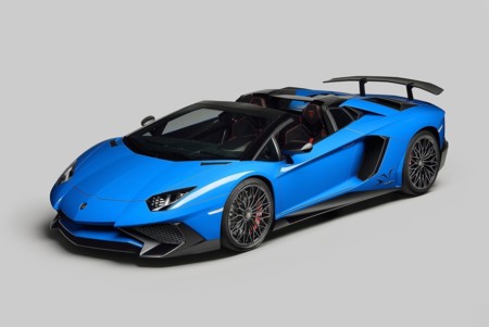Lamborghini Aventador LP750-4 SV Roadster, los 8'727,365 pesos mejor invertidos de toda tu vida
