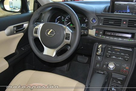Lexus CT 200h