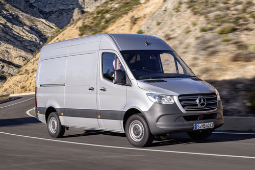 Así es la nueva Mercedes-Benz Sprinter: más turismo que nunca, pero también más capaz y eficiente