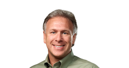 Phil Schiller, sobre el nuevo MacBook Pro de 16": "la tecla ESC digital en la Touch Bar era la principal queja de los usuarios"