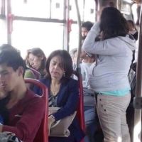 El indeseable efecto de ver a una embarazada en el autobús: somnolencia repentina y sueño profundo