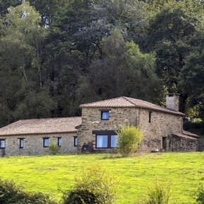 Así se transformó un establo gállego en una preciosa  casa rural de diseño 
