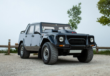Lamborghini LM002 (1988), a subasta