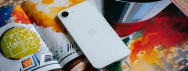 iPhone 16e, análisis: potencia, IA y mejor batería en el iPhone más accesible de la nueva generación