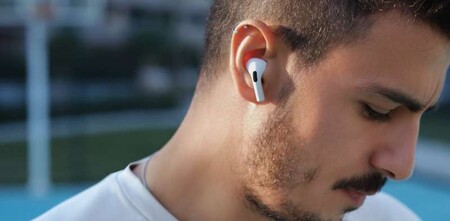 Deja a tus oídos descansar: el uso prolongado de auriculares puede causar problemas con la producción de cera de tu oído