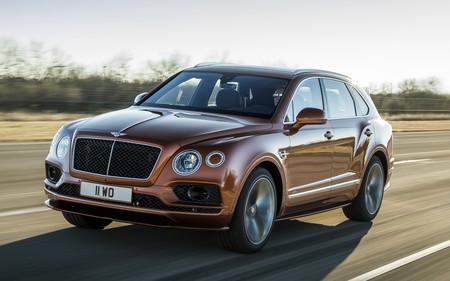 Bentley ya utiliza solo energía solar para la fabricación de sus modelos en Reino Unido