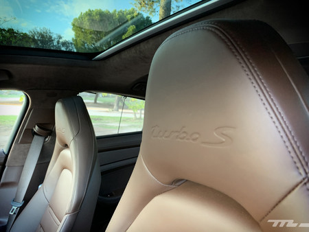 Porsche Panamera Turbo S E-Hybrid asientos