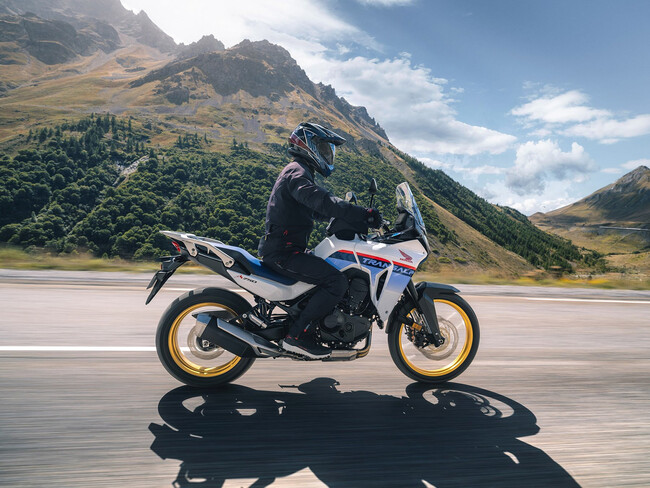 Honda Transalp 1 2022