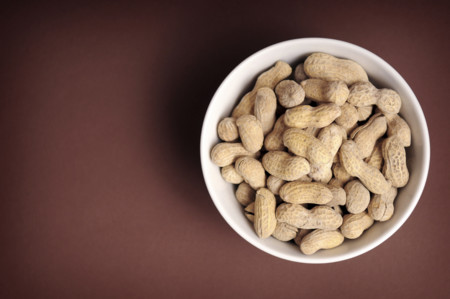 Una forma sencilla para ayudar a prevenir las alergias alimentarias en los niños