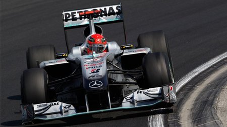 Según Derek Warwick, Michael Schumacher tuvo suerte de escapar de una sanción mayor