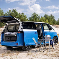 La primera Volkswagen California eléctrica cambia una cosa fundamental: ya no necesita un enchufe para hacer vida camper