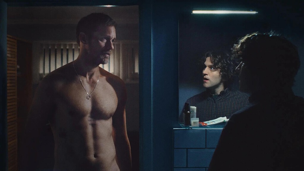 "Sabes que va a tener un miembro increíble". Cómo el montador de la nueva película de Alexander Skarsgård se inspiró en Spielberg para mostrar su "tiburón"