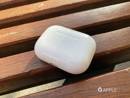 Filtran unos 'renders' de los AirPods 3 que supuestamente provienen de sus proveedores
