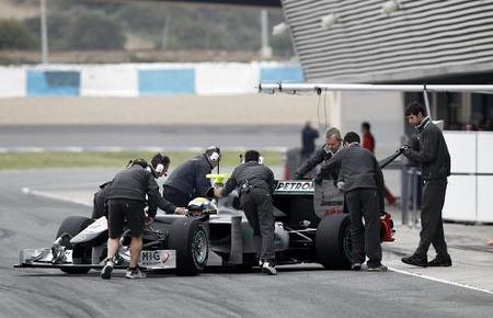 Previa Fórmula 1 2010. Mercedes GP, la escuadra que más dudas siembra