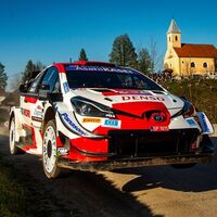 ¡Surrealista! Sébastien Ogier gana en Croacia por solo medio segundo tras chocar contra un turismo y huir de la Policía