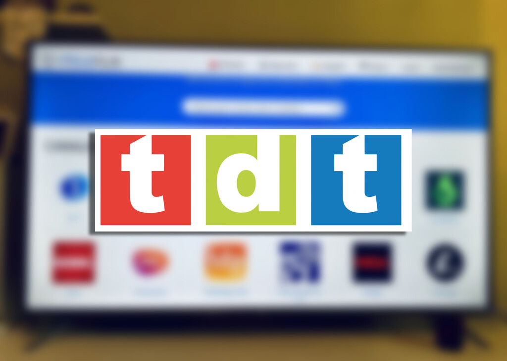 El apagón de la TDT nos recuerda al fin de la tele analógica: así fue en España y en Estados Unidos 