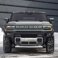 El coche eléctrico se libra de los impuestos sobre la gasolina. ¿Solución? Pago por uso y tasa al peso 