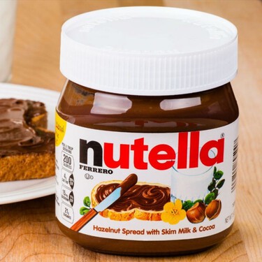 La sorprendente transformación de un bote de Nutella para hacer un portavelas: más fácil, imposible 