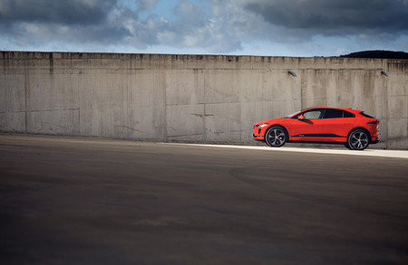 Jaguar I-PACE First Edition lateral