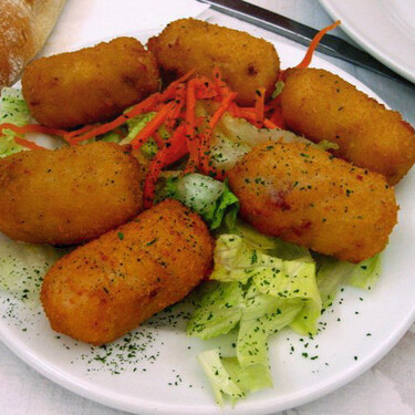 Cómo hacer croquetas con puré de papa, jamón y espinacas: una receta fácil y deliciosa con 5 ingredientes