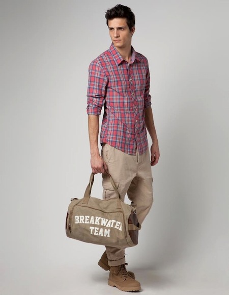 Bershka no se complica la cabeza para la Primavera 2012: ¡Denim y Navy, venid a mí!