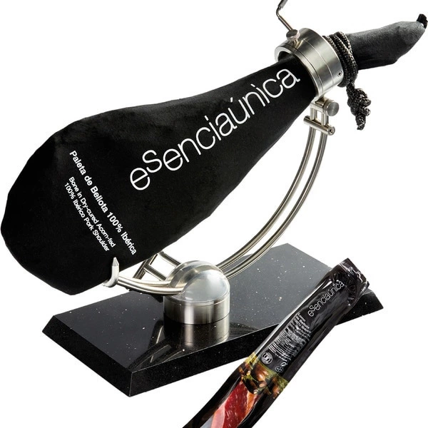 ESENCIAUNICA

paleta de bellota 100% ibérica pieza 4,7 kg + 1/2 caña de lomo de bellota 100% ibérico de 500 g aprox