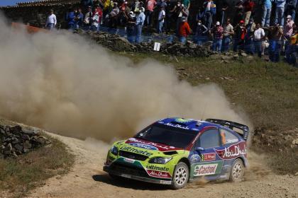 Mikko Hirvonen cede ante el ritmo de Sébastien Loeb